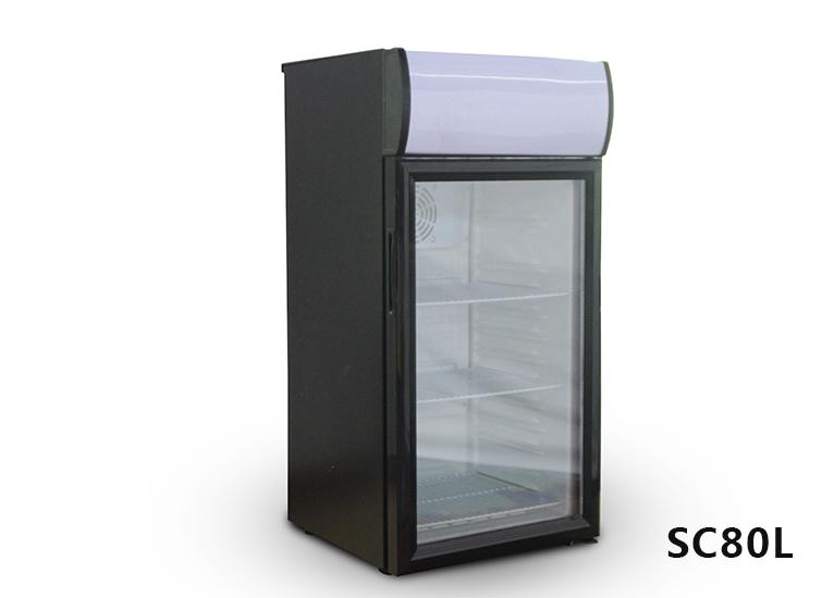 Vertical refrigerated display cabinet